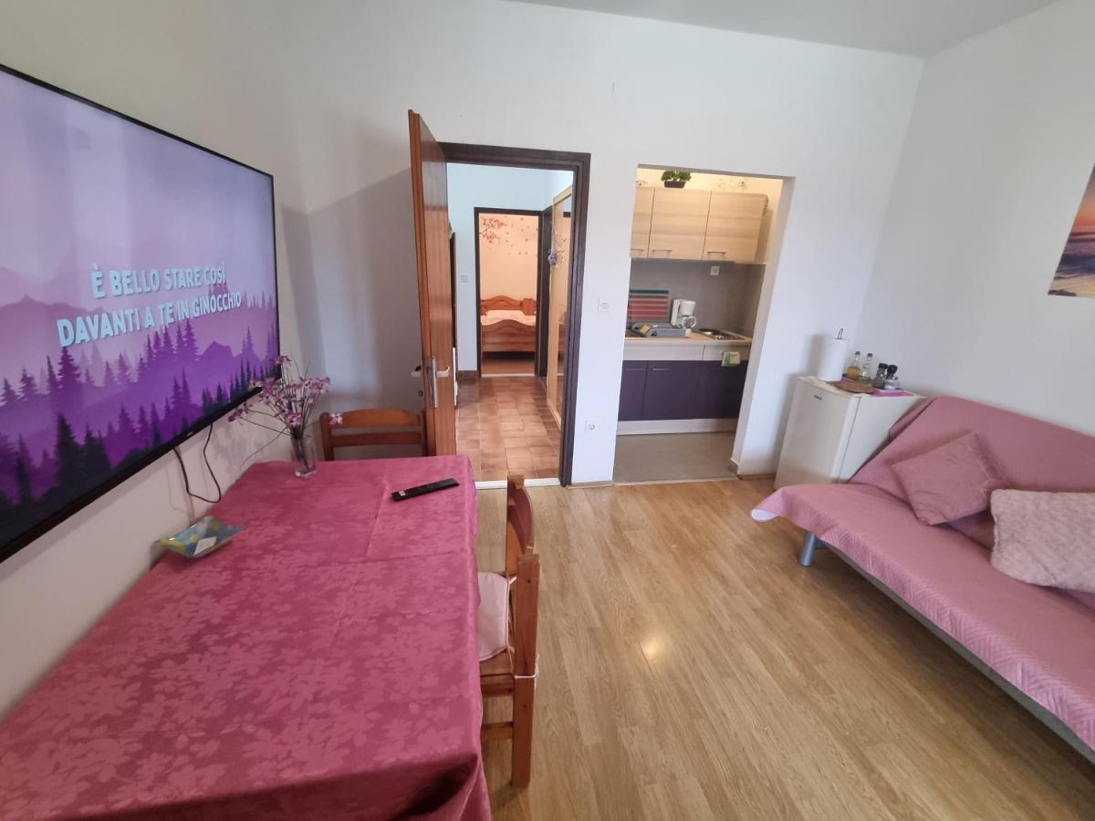 Apartments Luci Χβαρ Εξωτερικό φωτογραφία