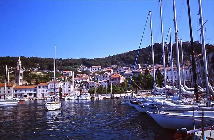 Apartments Luci Χβαρ Εξωτερικό φωτογραφία