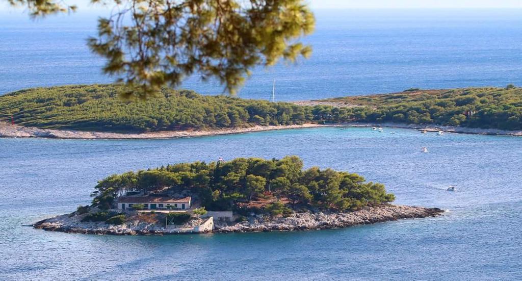 Apartments Luci Χβαρ Εξωτερικό φωτογραφία
