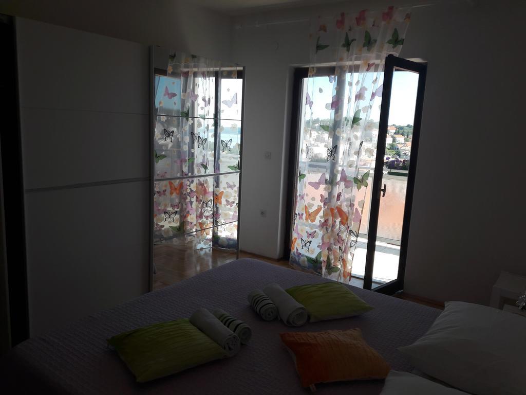 Apartments Luci Χβαρ Εξωτερικό φωτογραφία